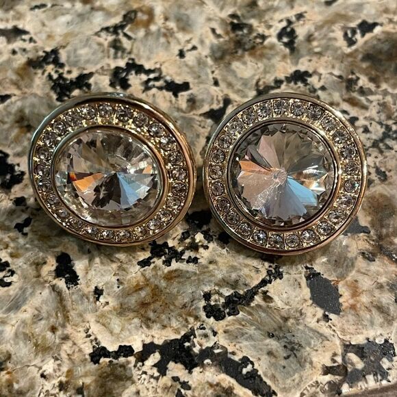 Gold Tone Crystal Round Vintage Clip On Earrings Stunning! - Picture 11 of 15